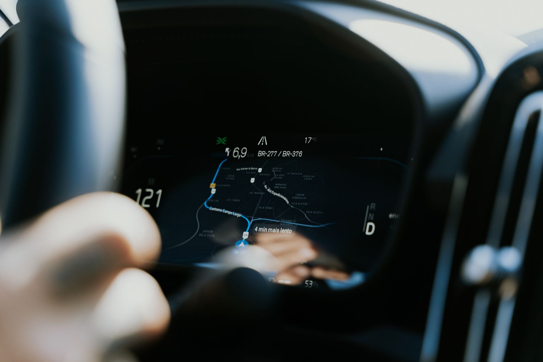 GPS do samochodu osobowego — jak wybrać urządzenie do auta - zdjecie w tresci